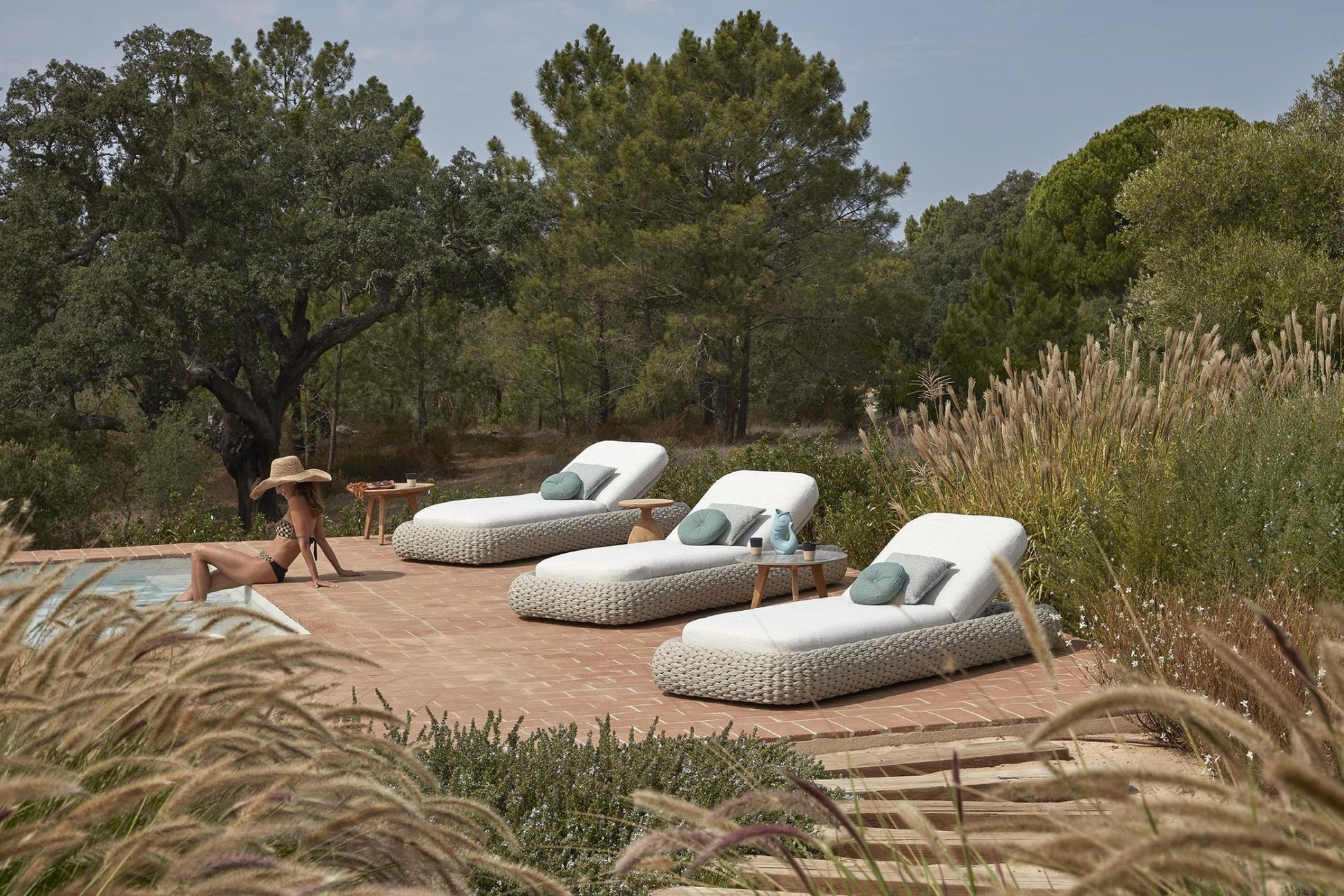 Sink into Outdoor Luxury: Premium Adjustable Sun Loungers - North Oasis